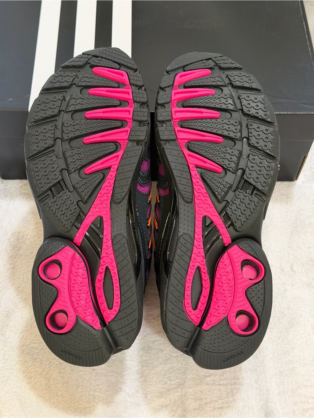 Adidas Adistar Control 5 - Picture 5 of 8
